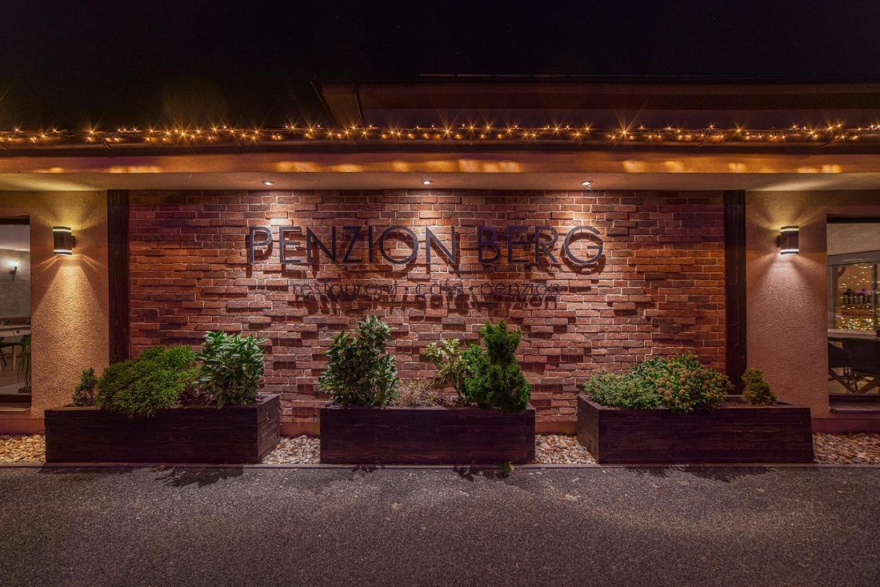 Penzion BERG Bratislava Esterno foto